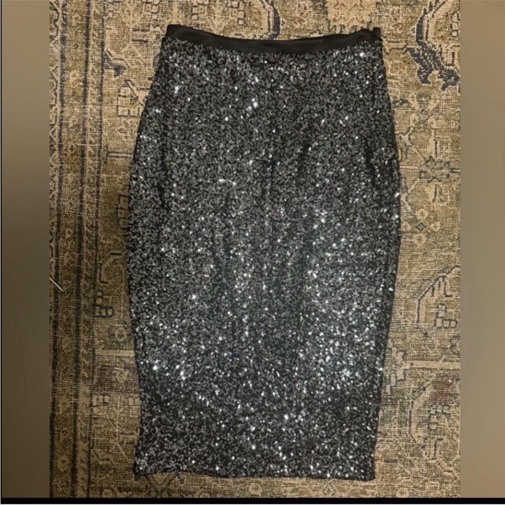 Express Gray Sequin Pencil Skirt Knee-Length Cocktail